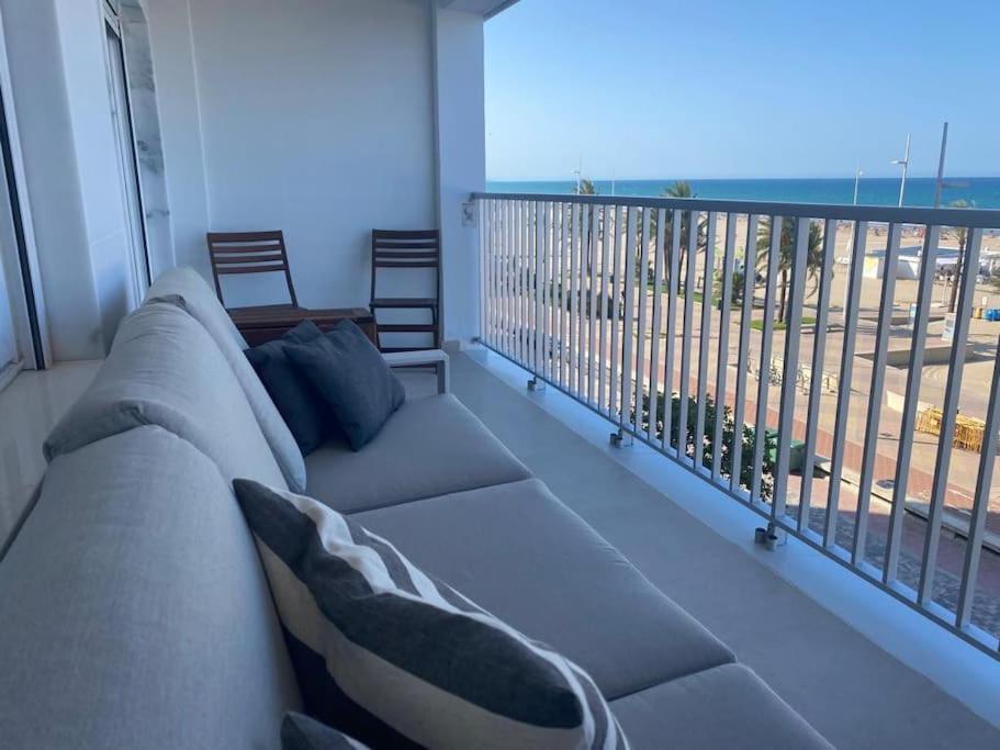 Apartamento 1ª Linea De Playa - Con Piscina Y Parking Playa de Gandia Ngoại thất bức ảnh